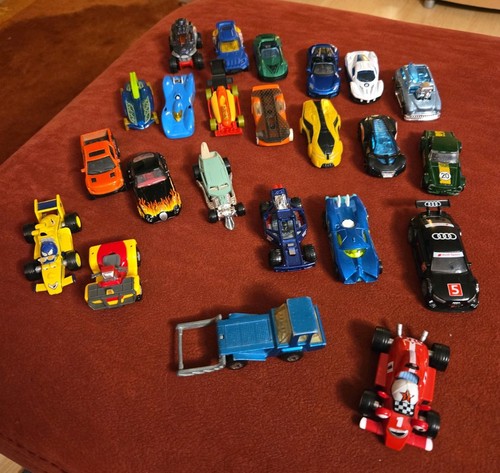 Kleine autos vom rennauto - autos,